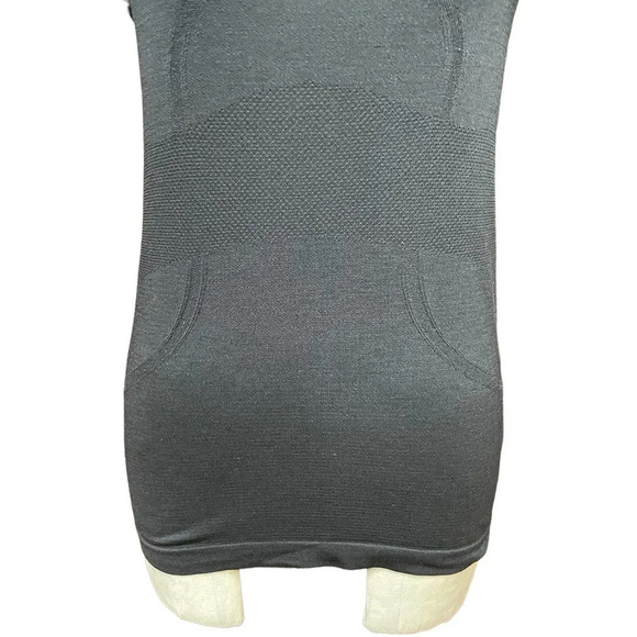 Lululemon Swiftly Tech Racerback Black / Black Size 6 - Picture 3 of 7